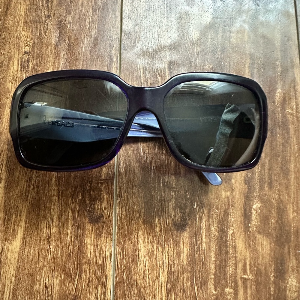 Versace Purple Square Sunglasses 4170 Scratched Lenses No Case